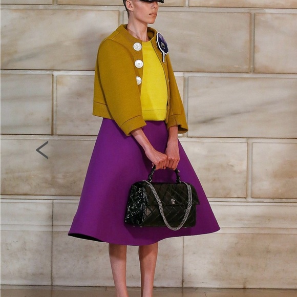 Marc Jacobs QUILTED
XL DUAL CONVERTIBLE SHOULDER BAG - Picture 3 of 14